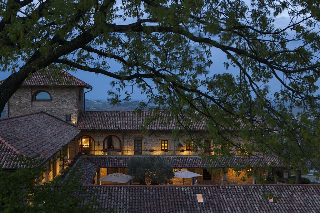 I Tre Poggi Dimora di Charme Villa Canelli Esterno foto